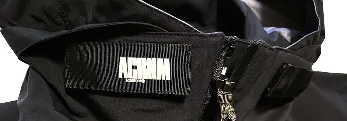 「ACRONYM」が見せる究極のウェアについて迫ります!