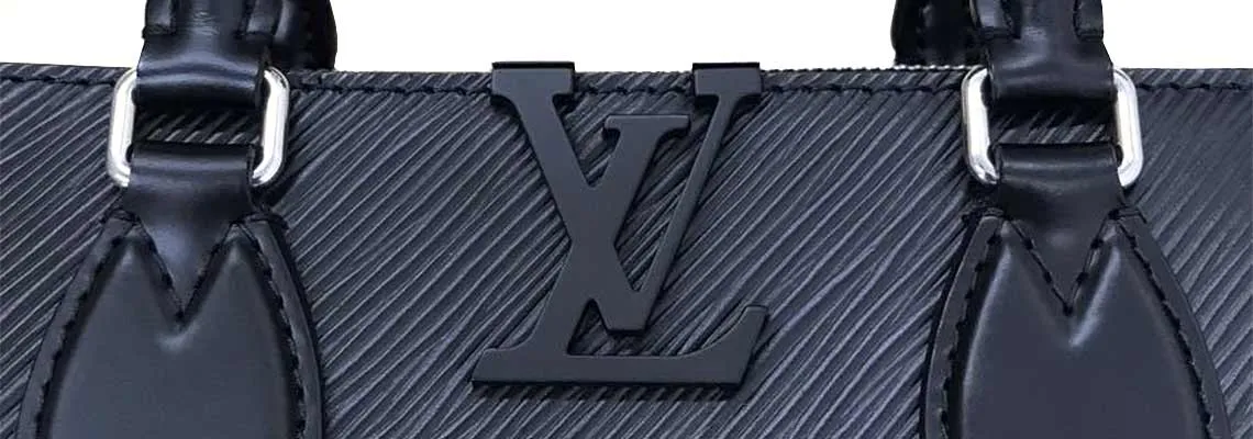 LOUIS VUITTON バッグを高く買い取ってもらうには?