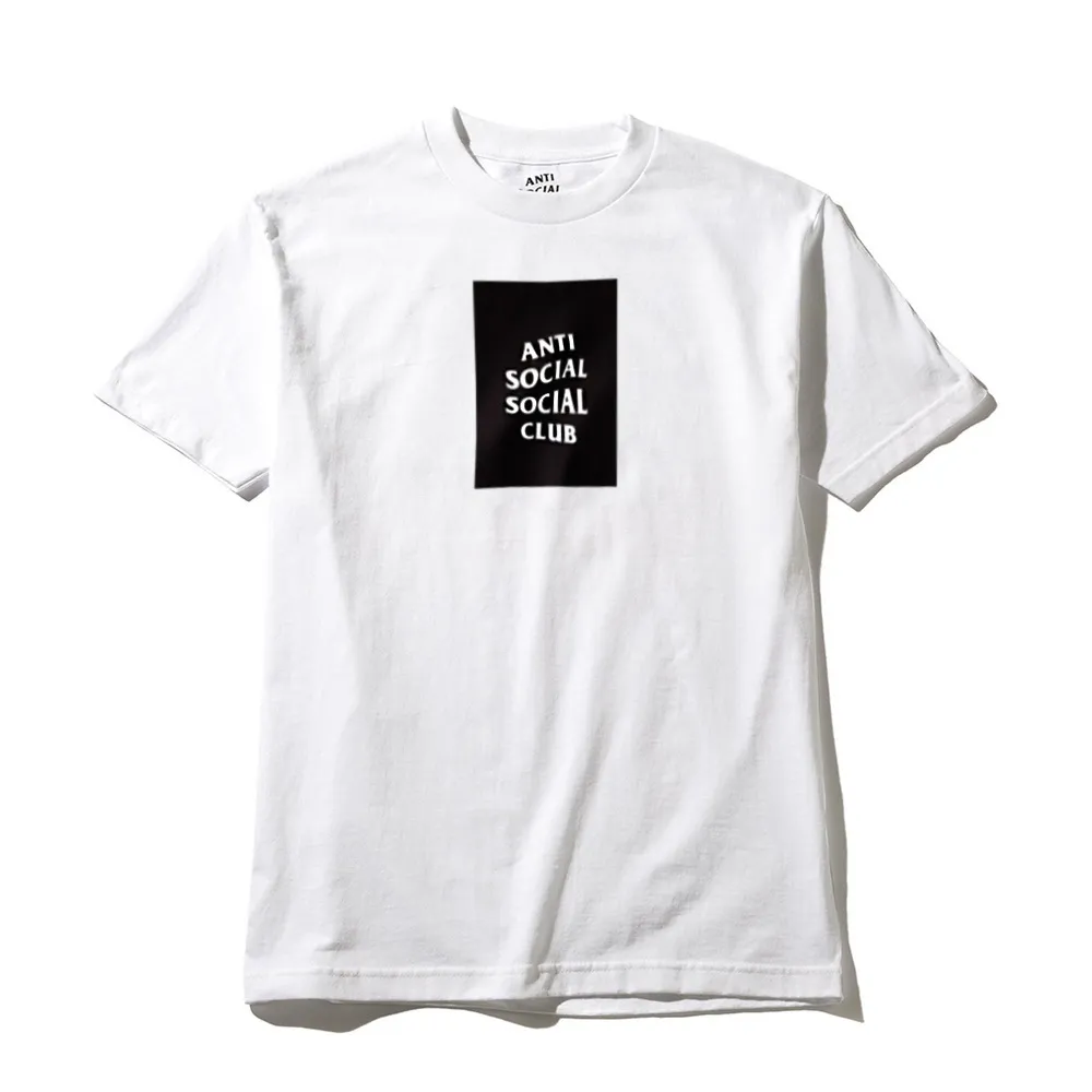 THE CLUB TEE