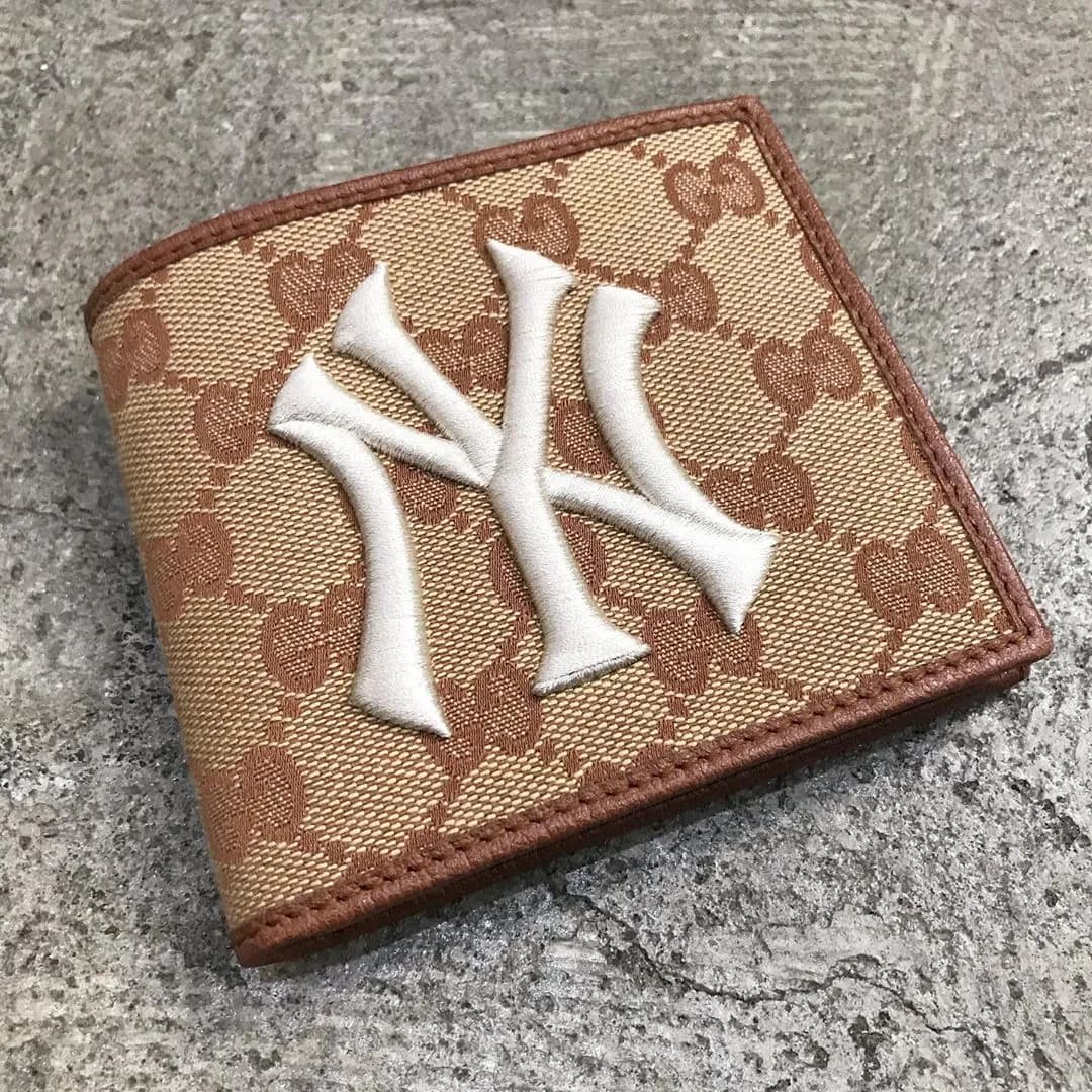 GUCCI GUCCI NY embroidery Canvas wallet