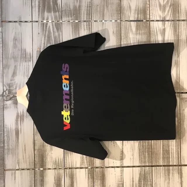 VETEMENTS VETEMENTS 18SS ロゴプリントTシャツ