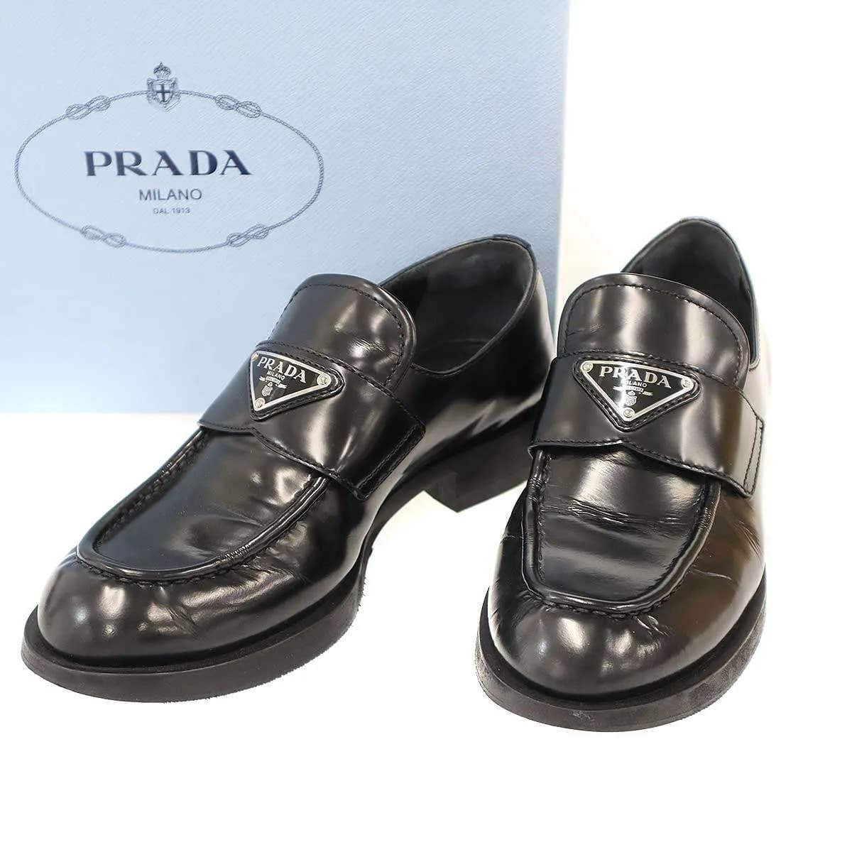 PRADA プラダ ロゴプレート ブラッシュドレザーローファーシューズ 1D329N