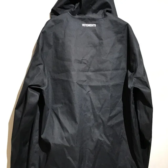 VETEMENTS VETEMENTS×MACKINTOSH 17SS オーバーサイズレインコート