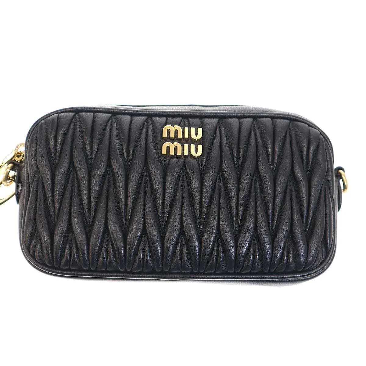 miu miu ミュウミュウ マテラッセ ナッパレザーポーチ 5NE846