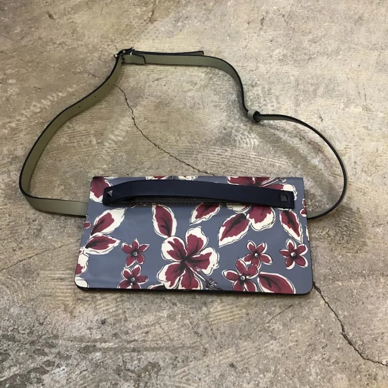 VALENTINO VALENTINO 16SS ボタニカルプリントロックスタッズウエストバッグ