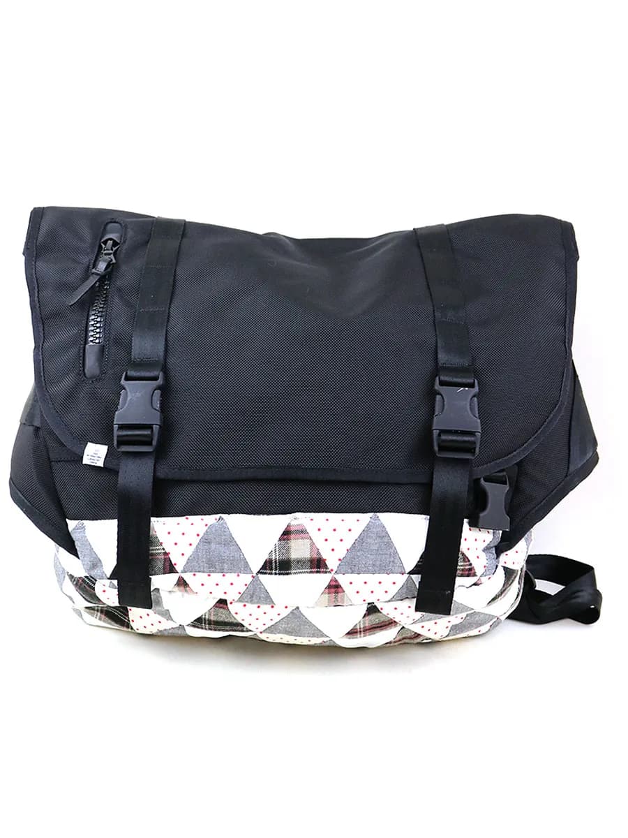 visvim ビズビム 08AW BALLISTIC E-CAT 18L パッチワーク切替メッセンジャーバッグ