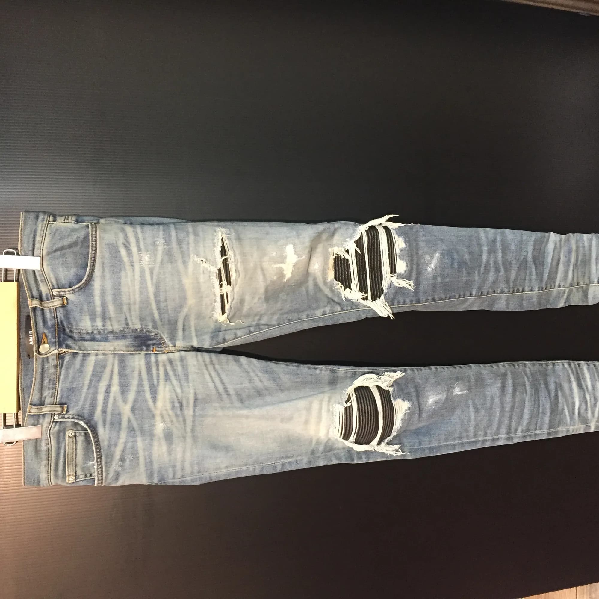 AMIRI AMIRI MX1 レザー切替クラッシュデニムパンツ