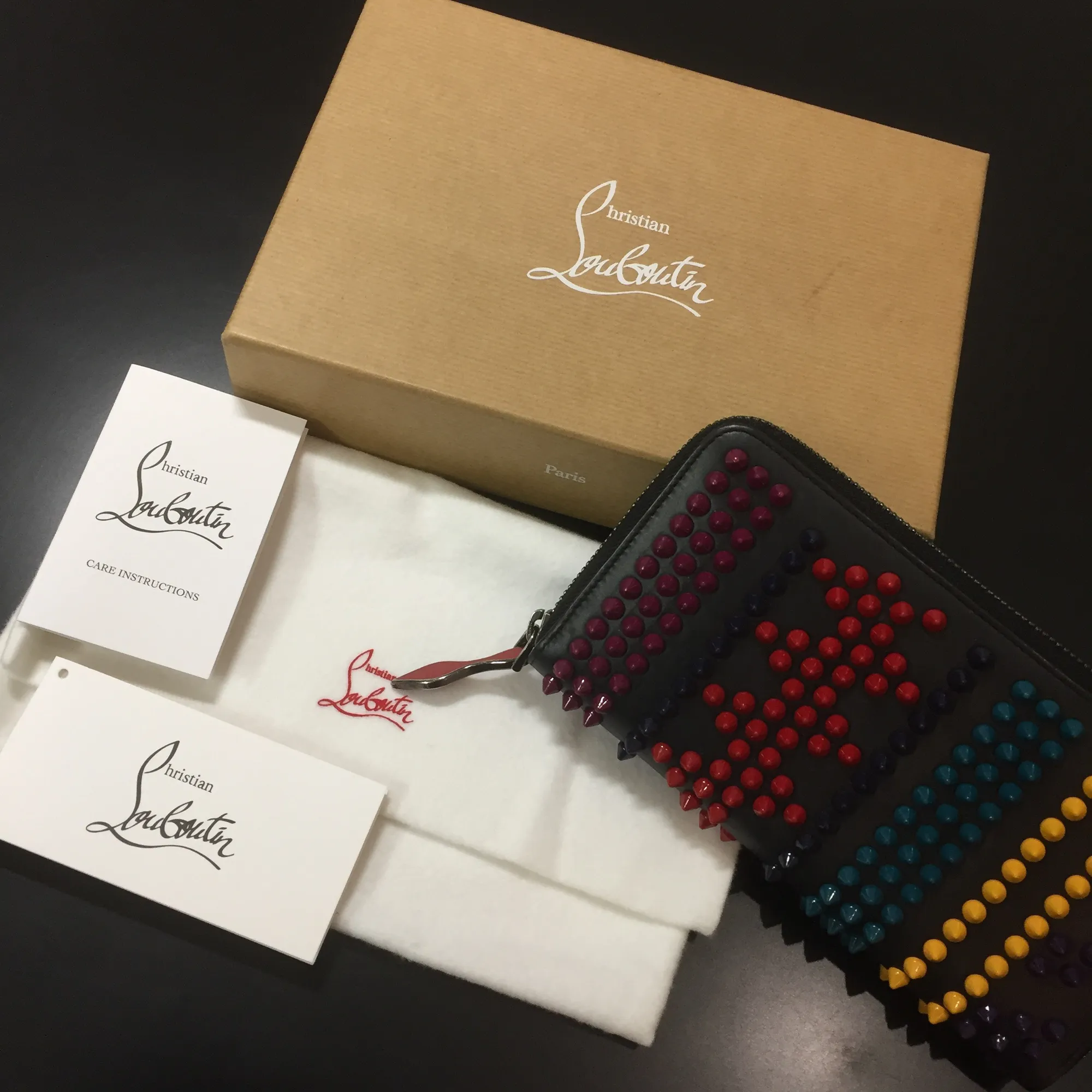 Christian Louboutin Christian Louboutin 14SS マルチカラーMIXスタッズラウンドジップレザーウォレット