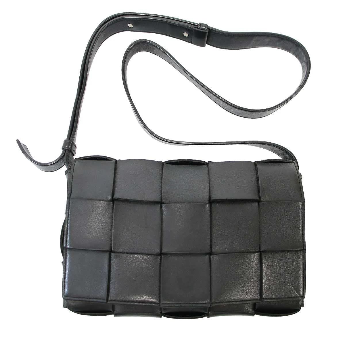 BOTTEGA VENETA ボッテガヴェネタ カセット マキシイントレチャート レザーショルダーバッグ