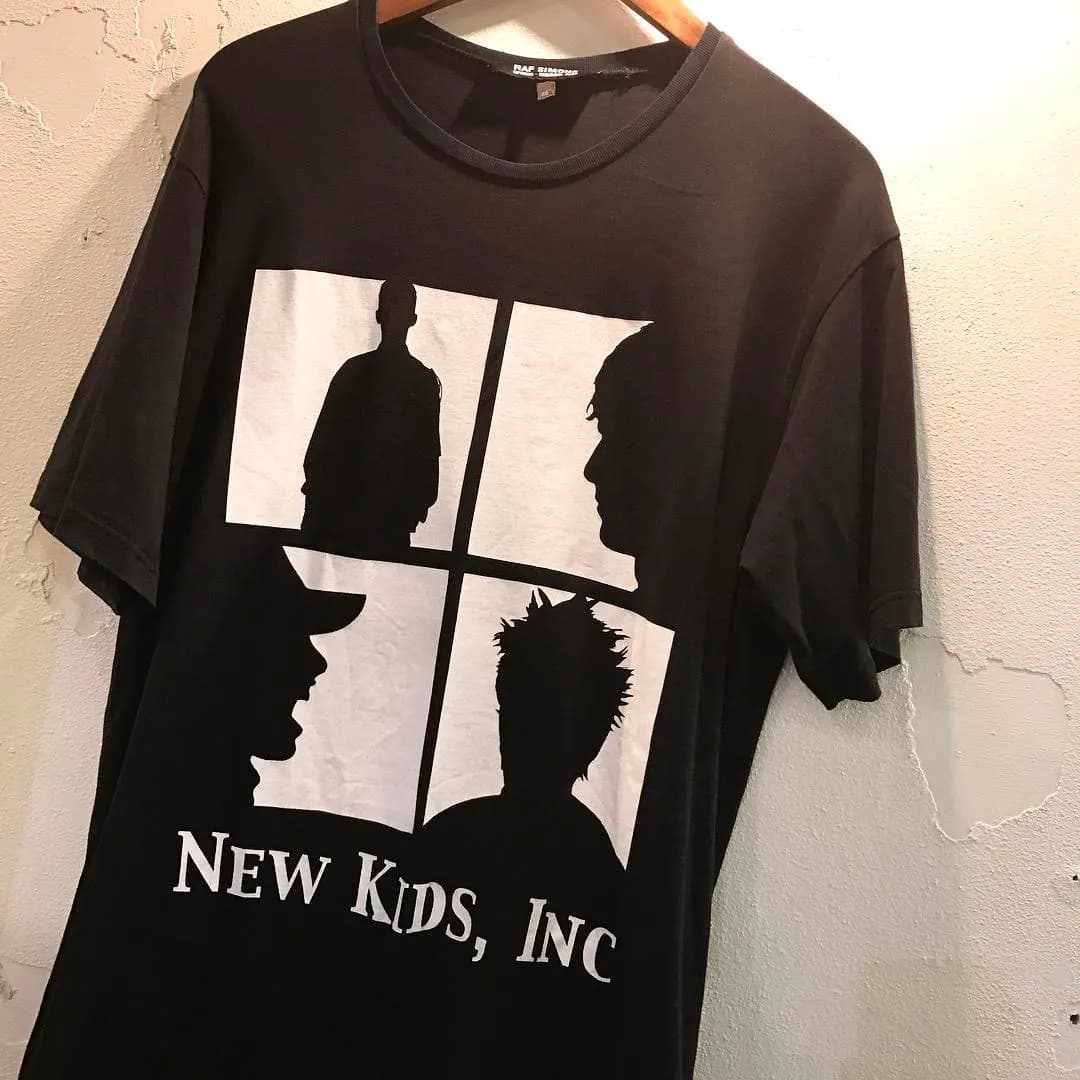 RAF SIMONS RAF SIMONS 03SS 消費者期 NEW KIDS INCプリントTシャツ