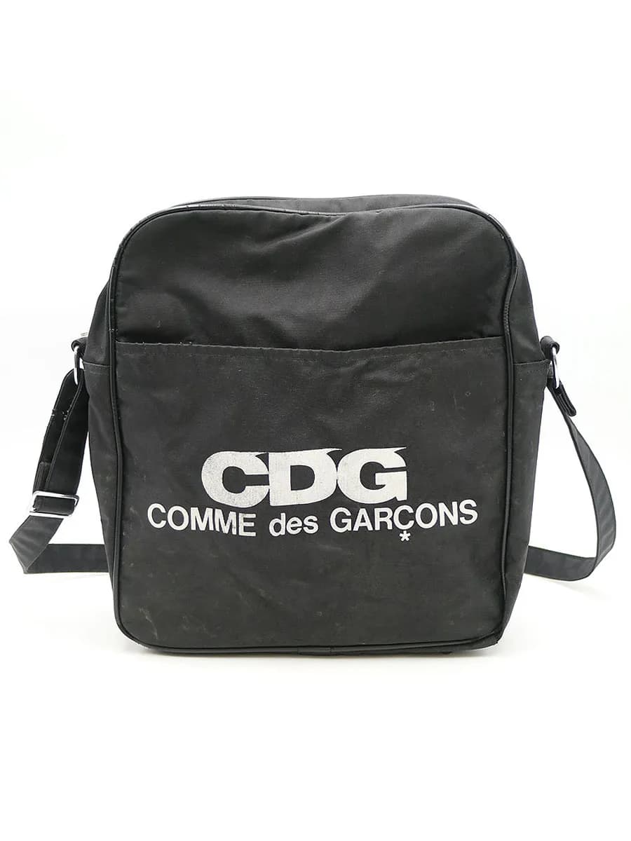 COMME des GARCONS コムデギャルソン CDG ロゴプリントショルダーバッグ