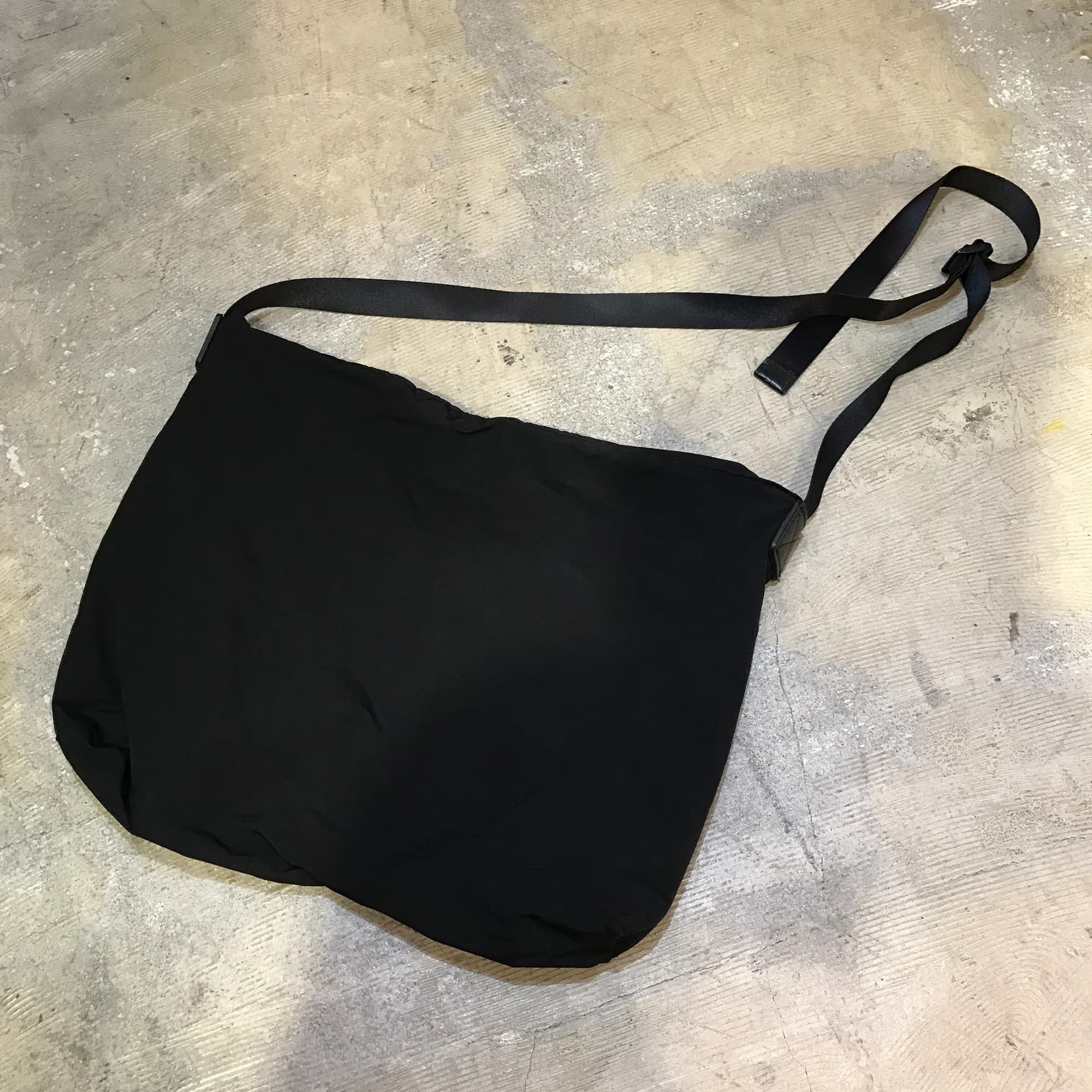 Hender Scheme Hender Scheme all purpose shoulder bag