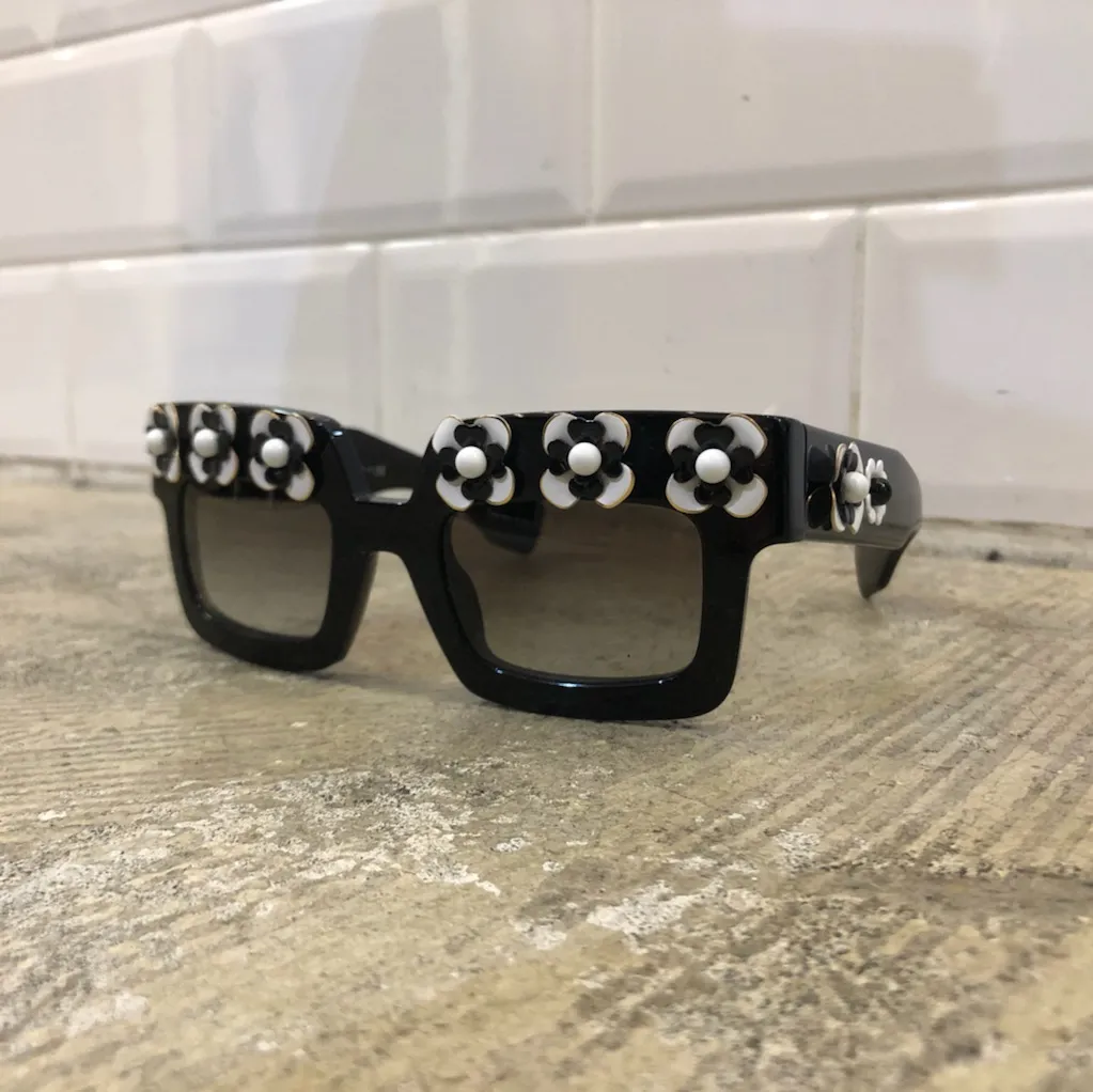 PRADA PRADA 13SS フラワーモチーフサングラス