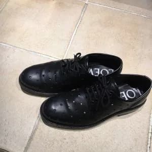 LOEWE LOEWE パンチングデザインレザーシューズ