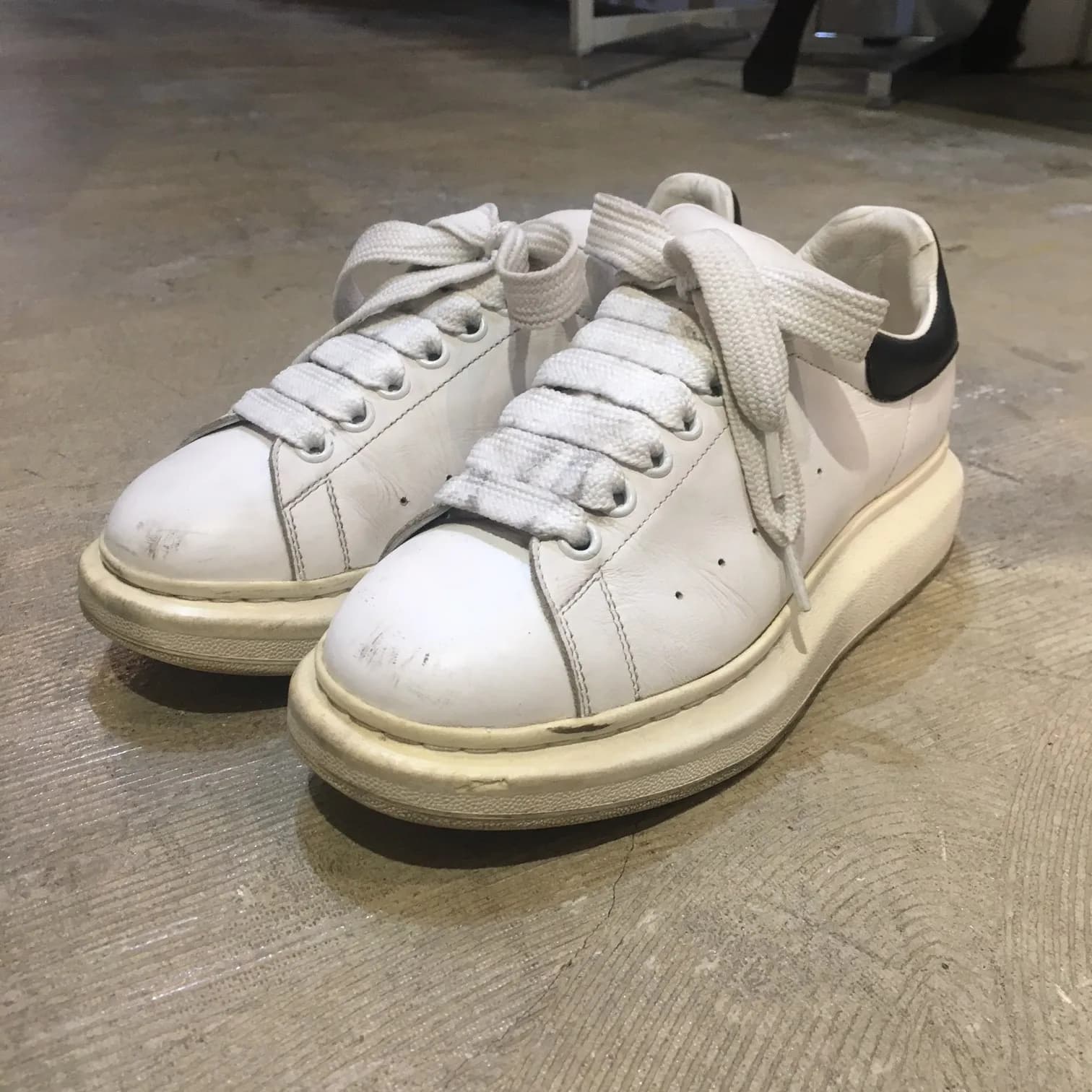 ALEXANDER McQUEEN ALEXANDER McQUEEN Oversized Sneaker