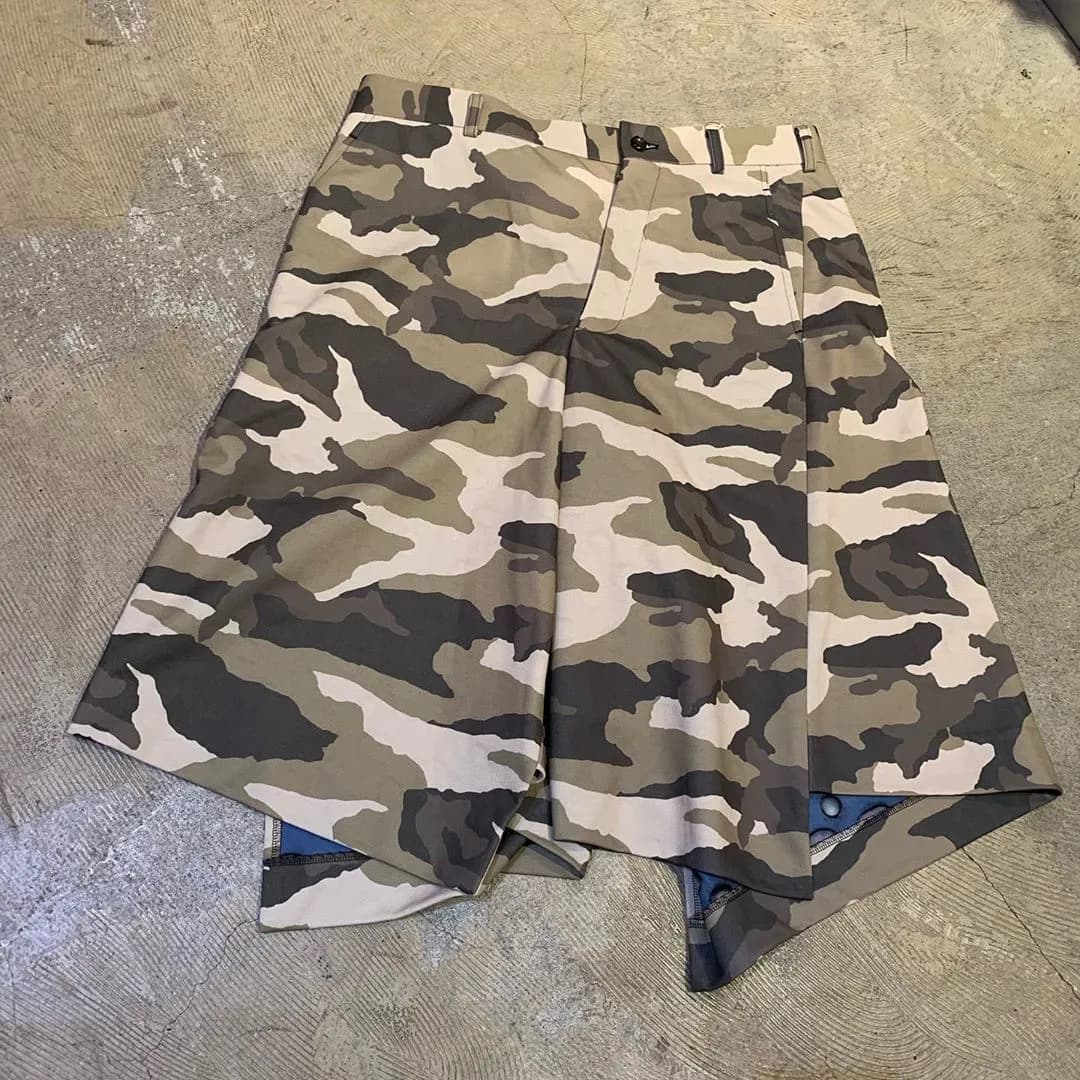 COMME des GARCONS COMME des GARÇONS HOMME PLUS 18AW カモフラージュ柄ワイドショートパンツ