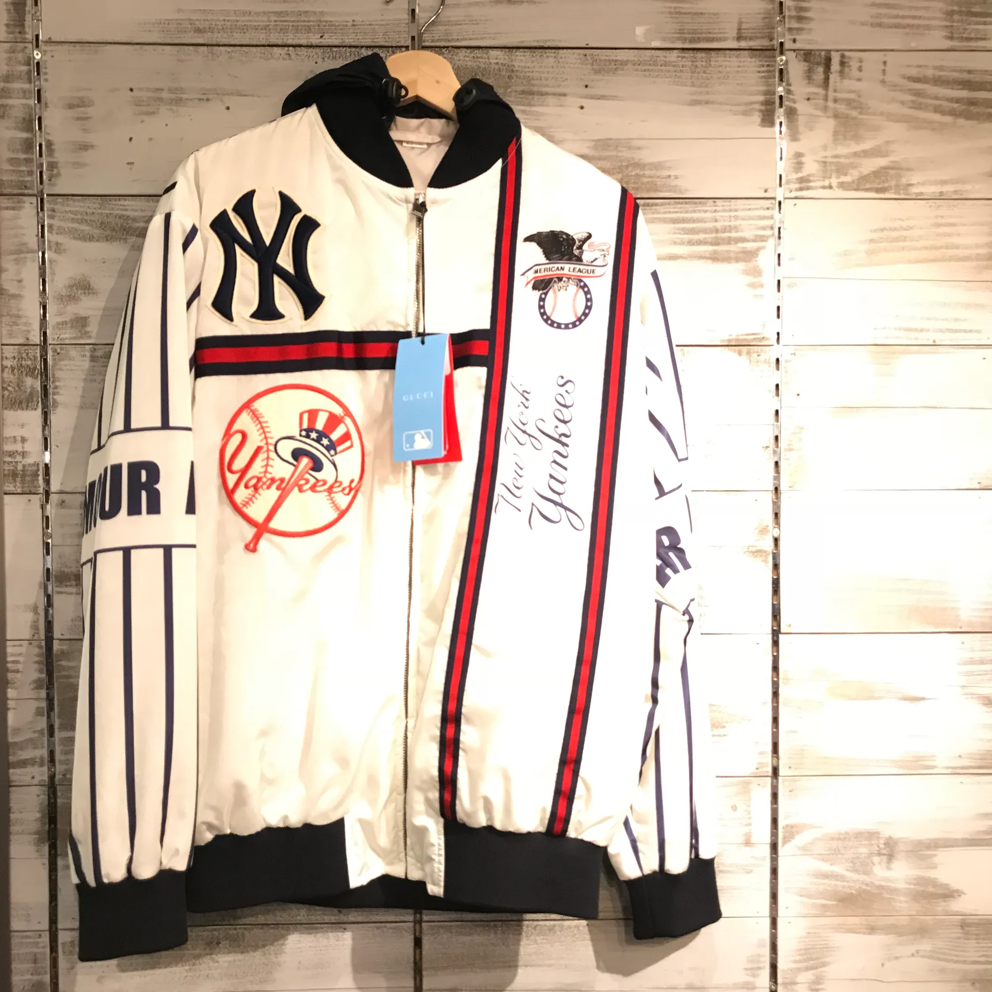 GUCCI GUCCI ×NY Yankees 18AW 日本15着限定ヤンキースワッペンナイロンフードジャケット