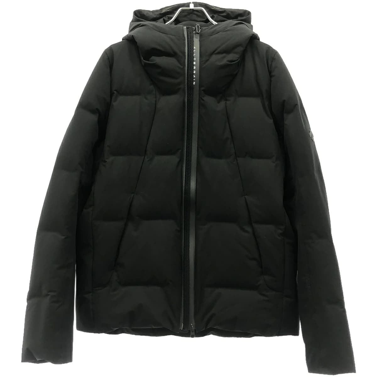DESCENTE ALLTERRAIN デサント オルテライン 水沢ダウン SHUTTLE フーデッドダウンジャケット DAMMGK32U
