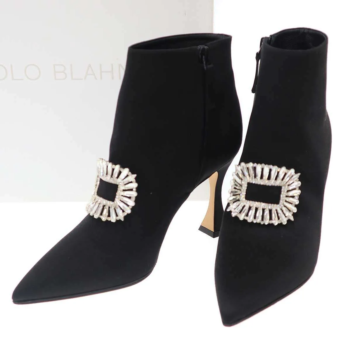 MANOLO BLAHNIK マノロブラニク CANTITA クリスタルビジューサテンヒールブーティ