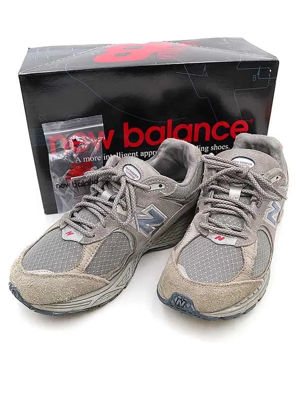 New Balance ニューバランス M2002RVA スニーカー