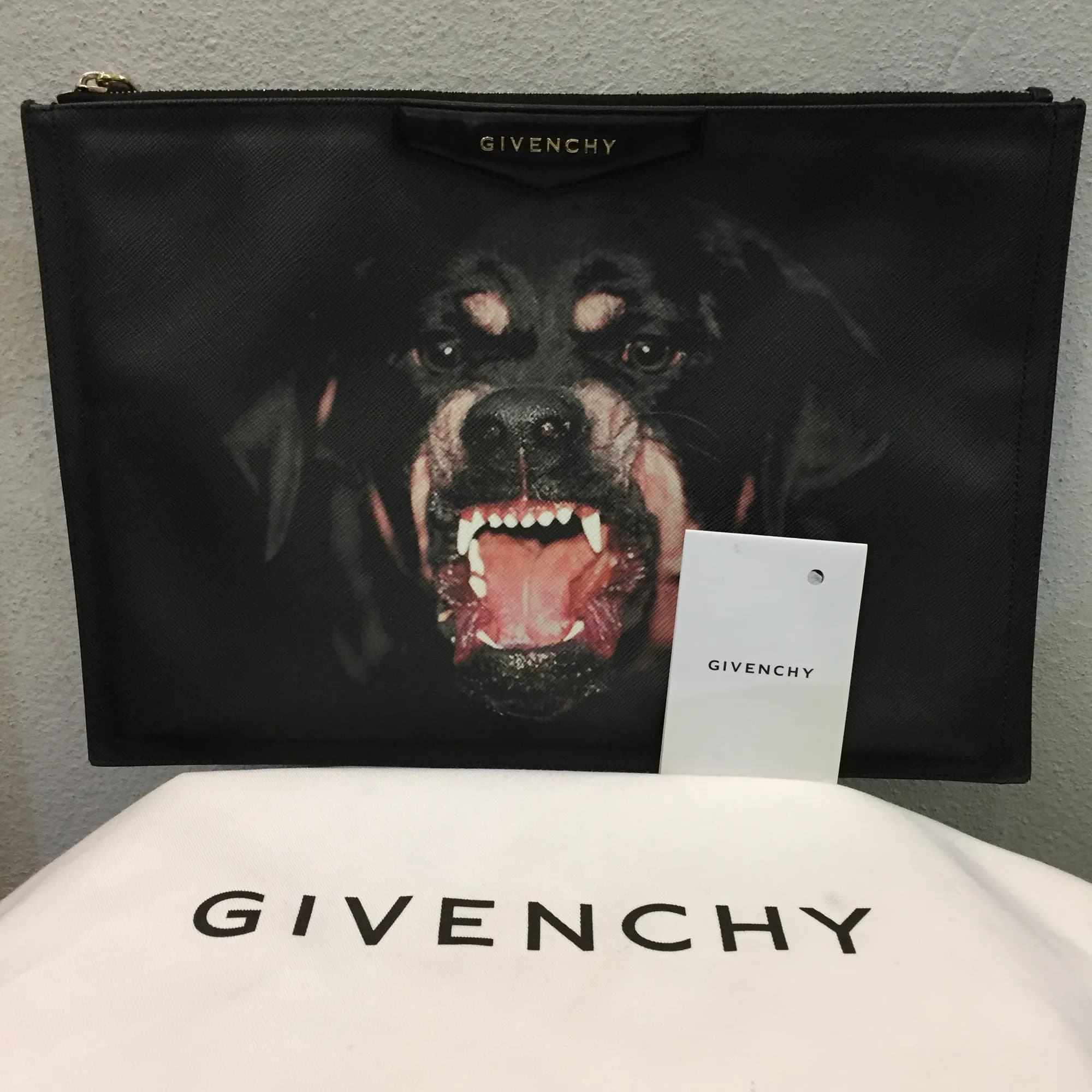 GIVENCHY GIVENCHY Rottweiler Clutch bag