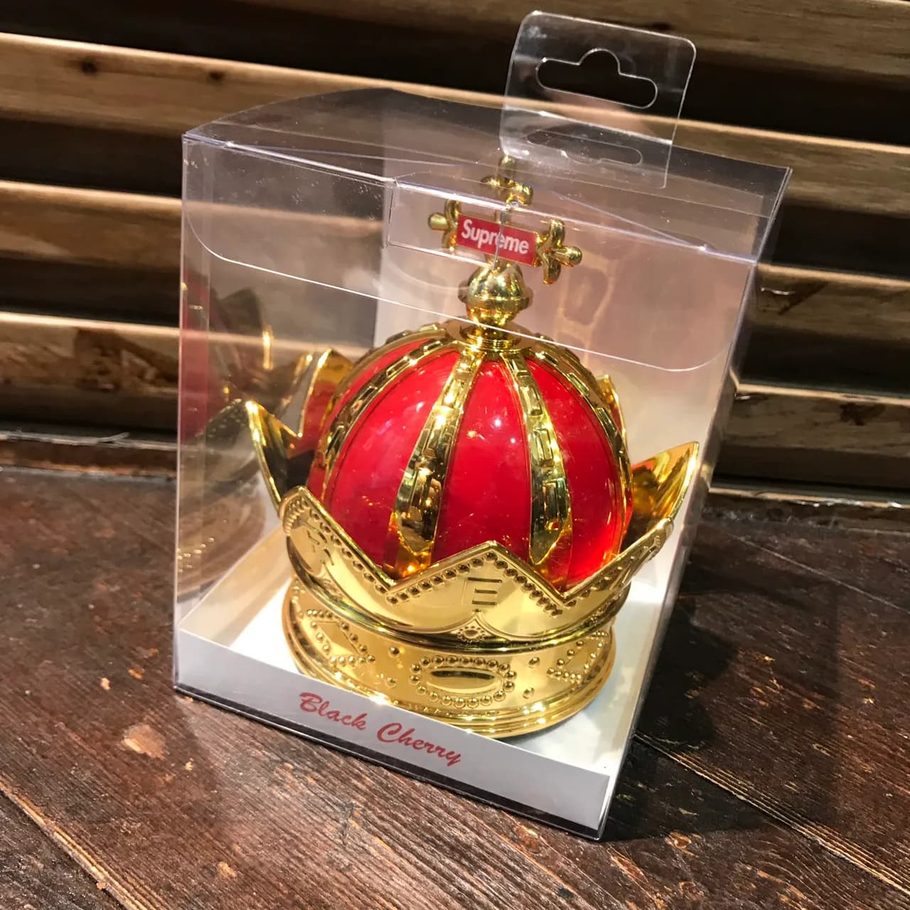 Supreme Supreme 19ss Crown Air Freshener