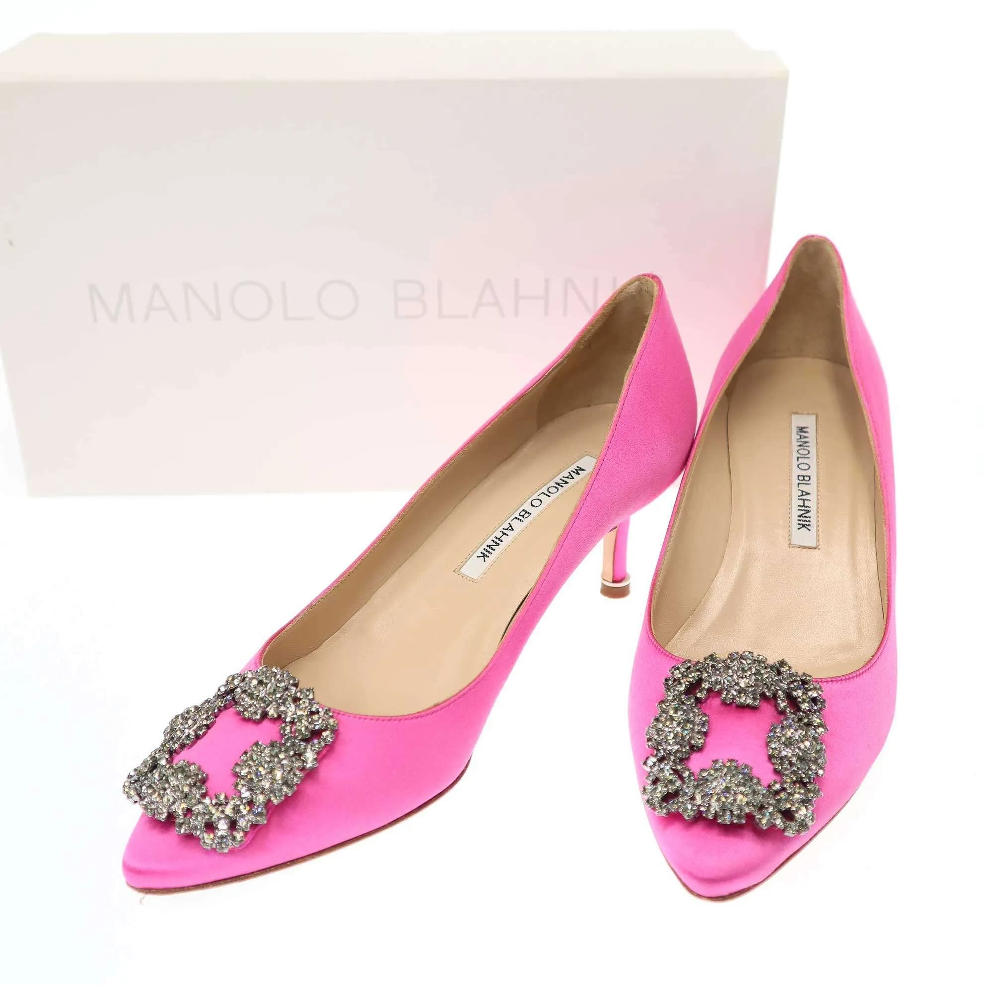 MANOLO BLAHNIK マノロブラニク HANGISI SATIN PUMPS ビジューサテンパンプス