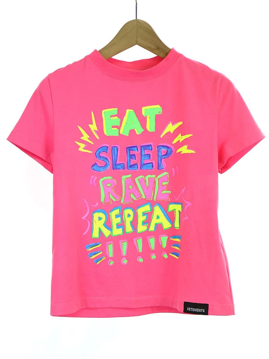 VETEMENTS ヴェトモン 20SS EAT SLEEP RAVE REPEAT Tシャツ