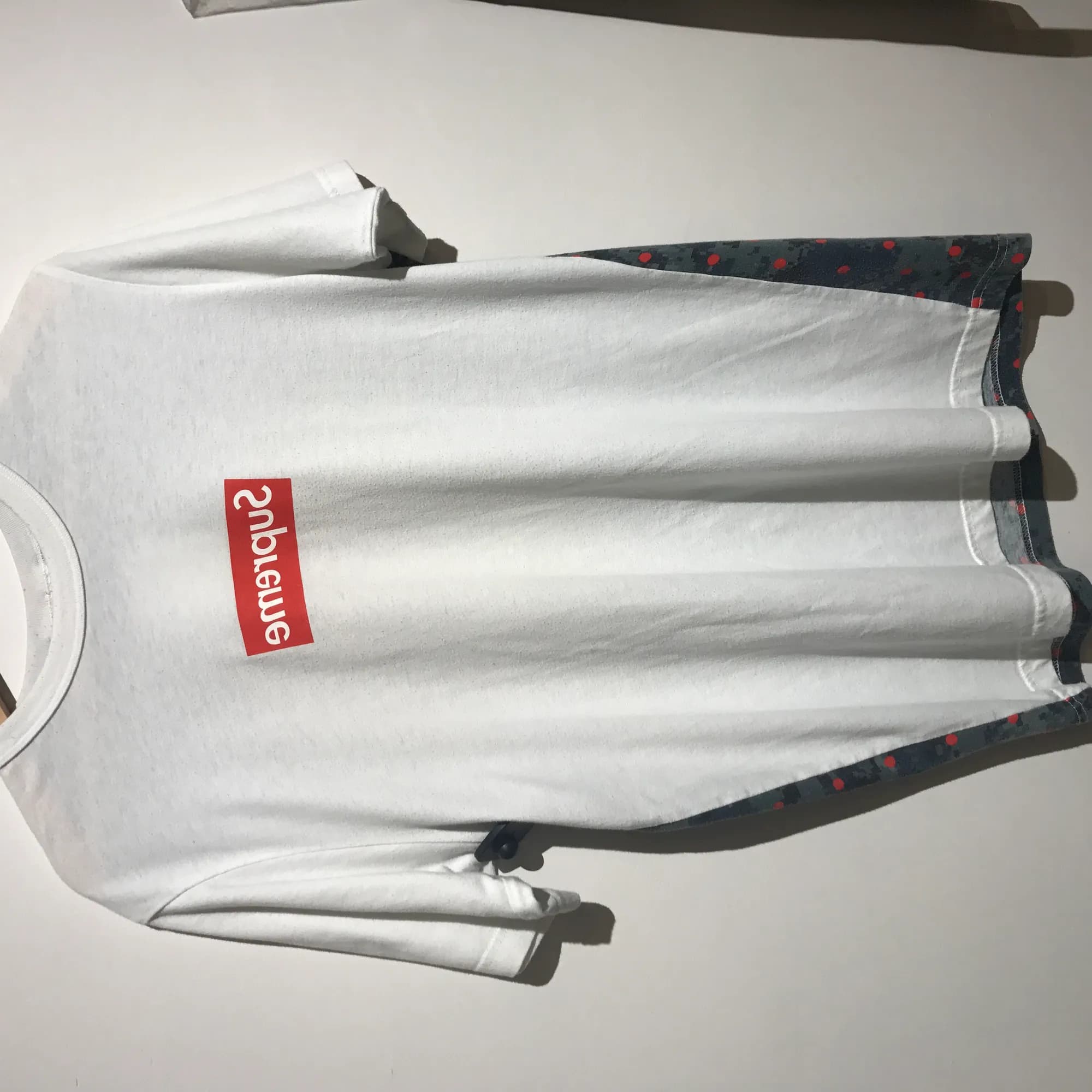 Supreme Supreme×COMME des GARCONS SHIRT コムデギャルソンシャツ 13SS デジタルカモフラ切替ボックスロゴTシャツ カットソー コラボ 春夏 メンズ ホワイト M