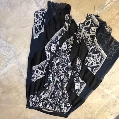 sacai sacai 18AW ネイティブプリントアシンメトリープリーツスカート