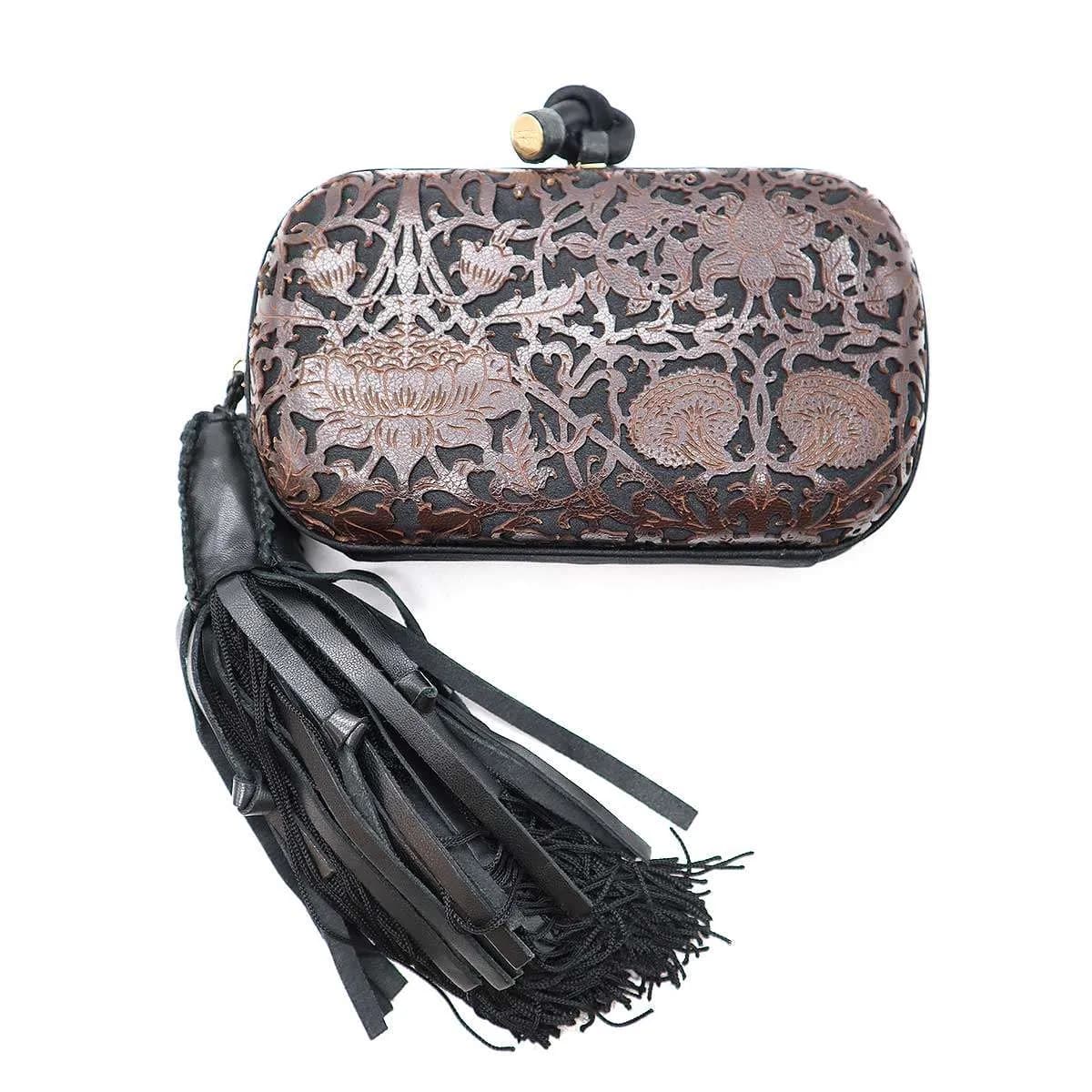 BOTTEGA VENETA ボッテガヴェネタ KNOT タッセルミニクラッチバッグ
