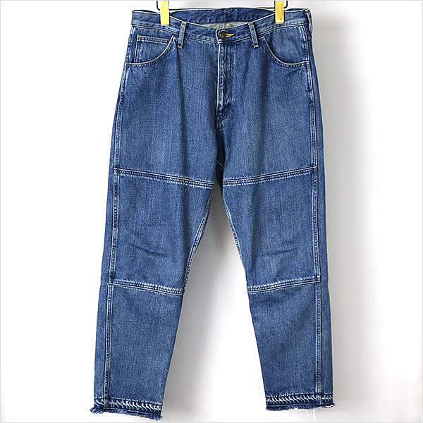 ESSAY Tapered Denim Pants