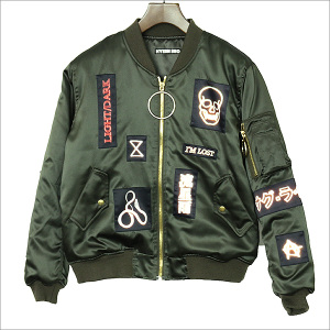 本日Hyein Seo MA-1 Olive Patchwork Bomber Jacketをお買い取りさせていただきました！！ 韓国で多くの有名人が着用して話題になったアイテムでございます！ 近々楽天、ヤフオクにも出品致しますのでお楽しみに！！