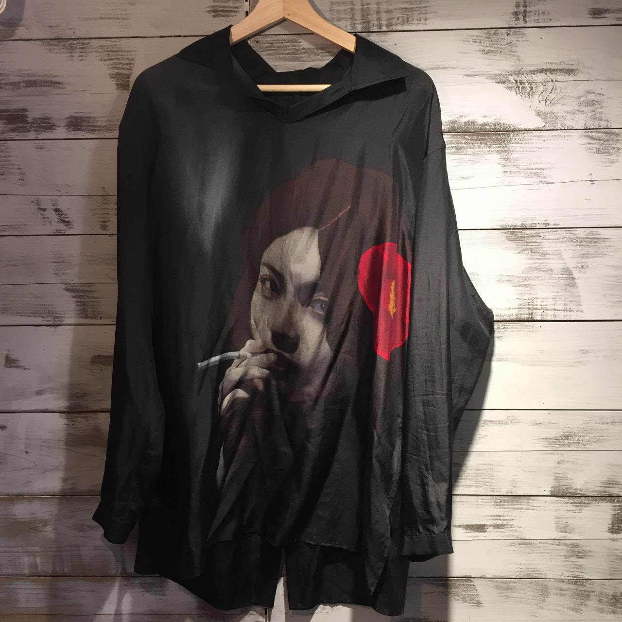 Yohji Yamamoto POUR HOMME 18SS 内田すずめ『椿とタバコ』後ろ全開きシルクシャツ