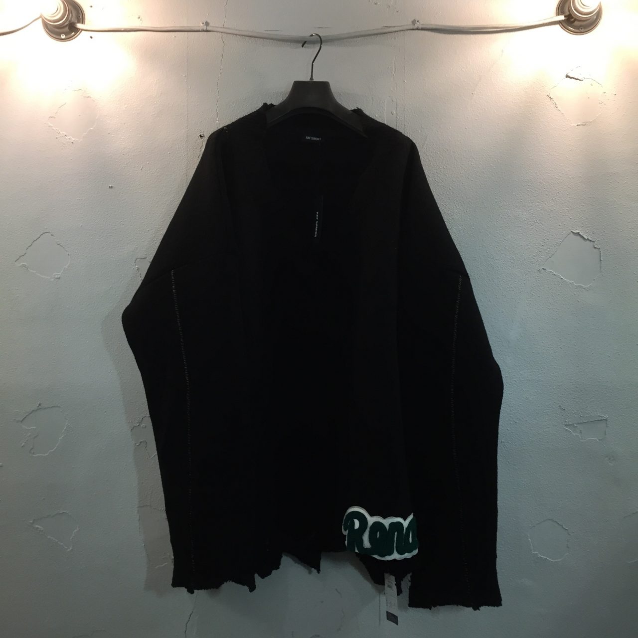 RAF SIMONS 16AW OVERSIZED AND DESTROYED V NECK KNIT