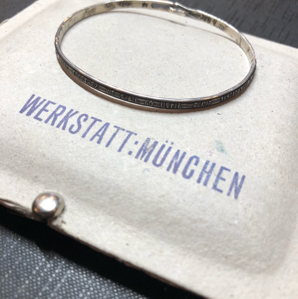 WERKSTATT MUNCHEN BANGLE HOOK LYRICS