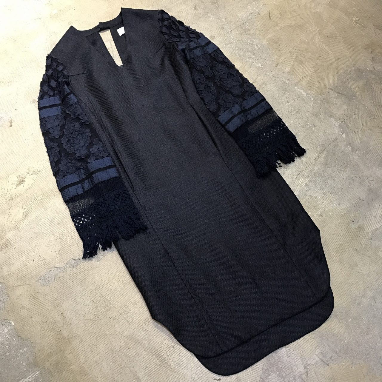 Mame Kurogouchi 16SS Cut Jacquard Sleeve I-Line Dress
