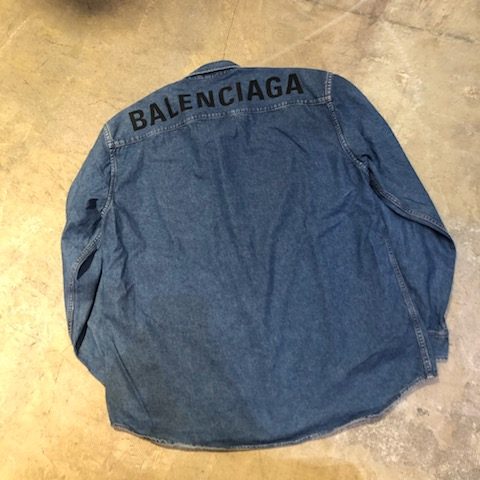 BALENCIAGA 19SS バックロゴプリントボタンダウンデニムシャツ