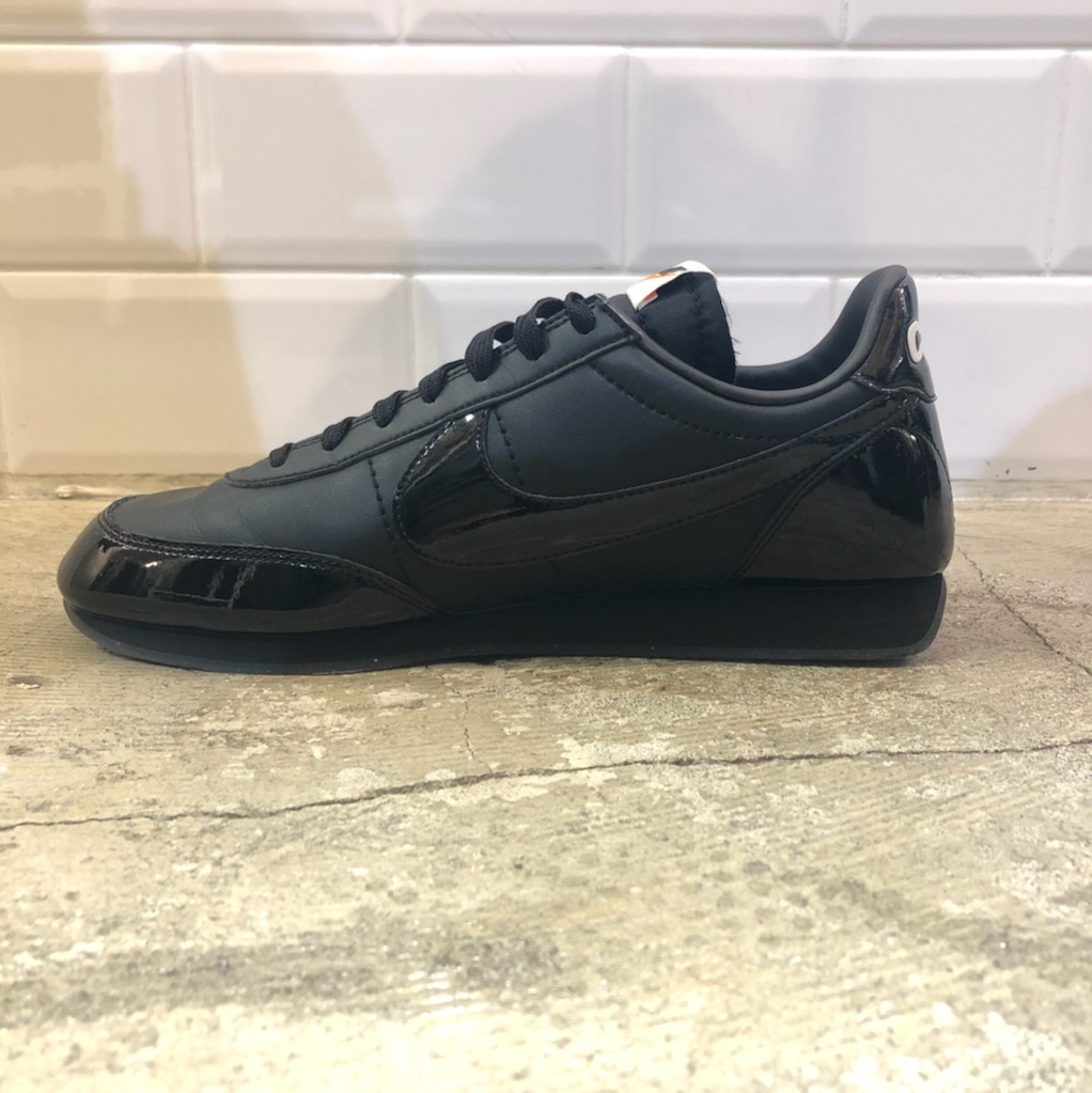 BLACK COMME des GARCONS × NIKE 18SS NIGHTTRACK スニーカー