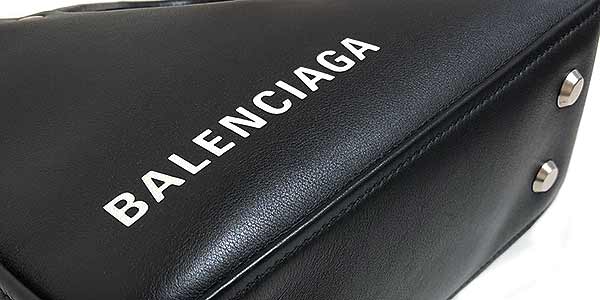 BALENCIAGA