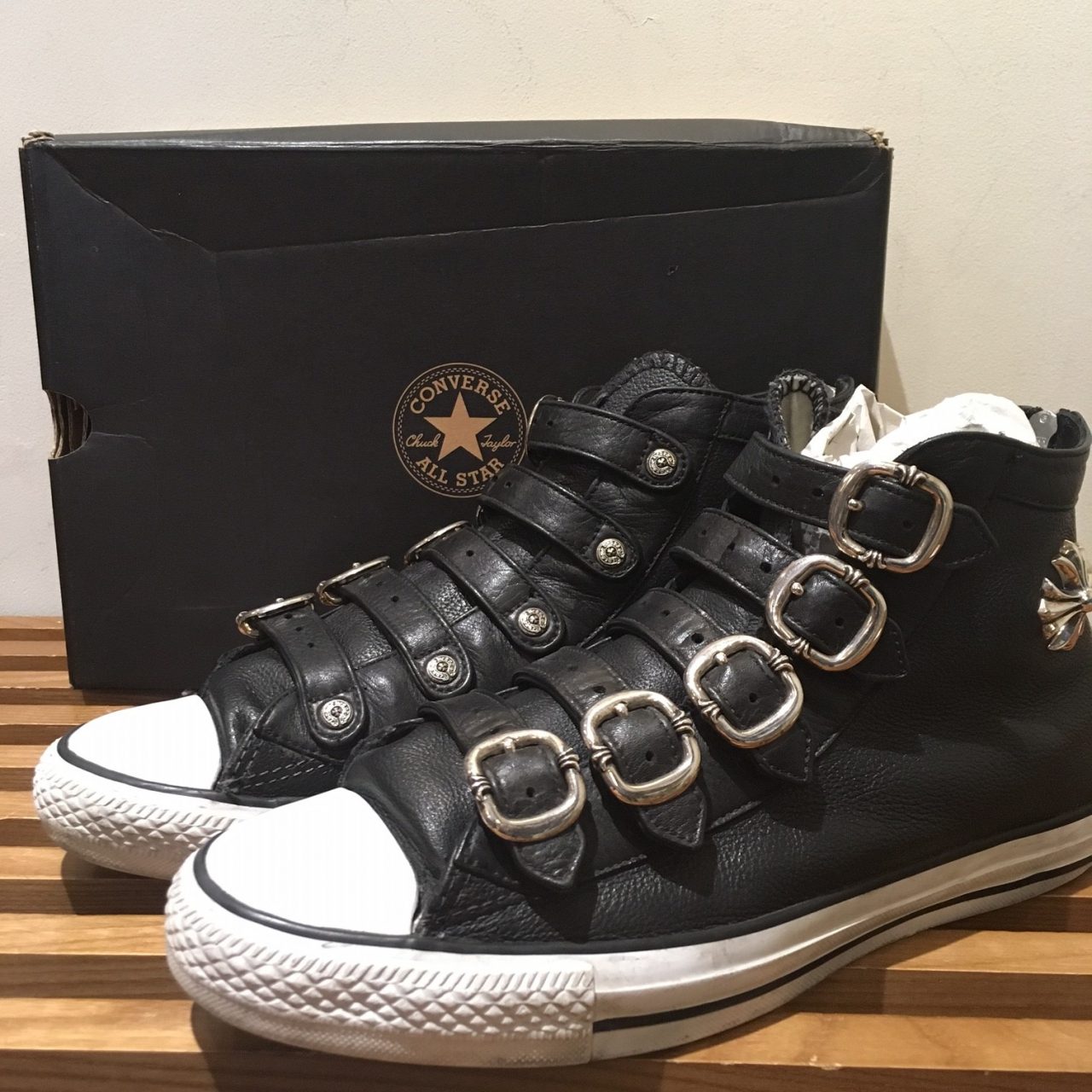 CHROME HEARTS×CONVERSE ガンスリンガーベルト レザーハイカットスニーカー