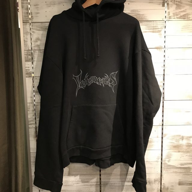 送料＆加工料込 vetements メタルパーカー | ochge.org
